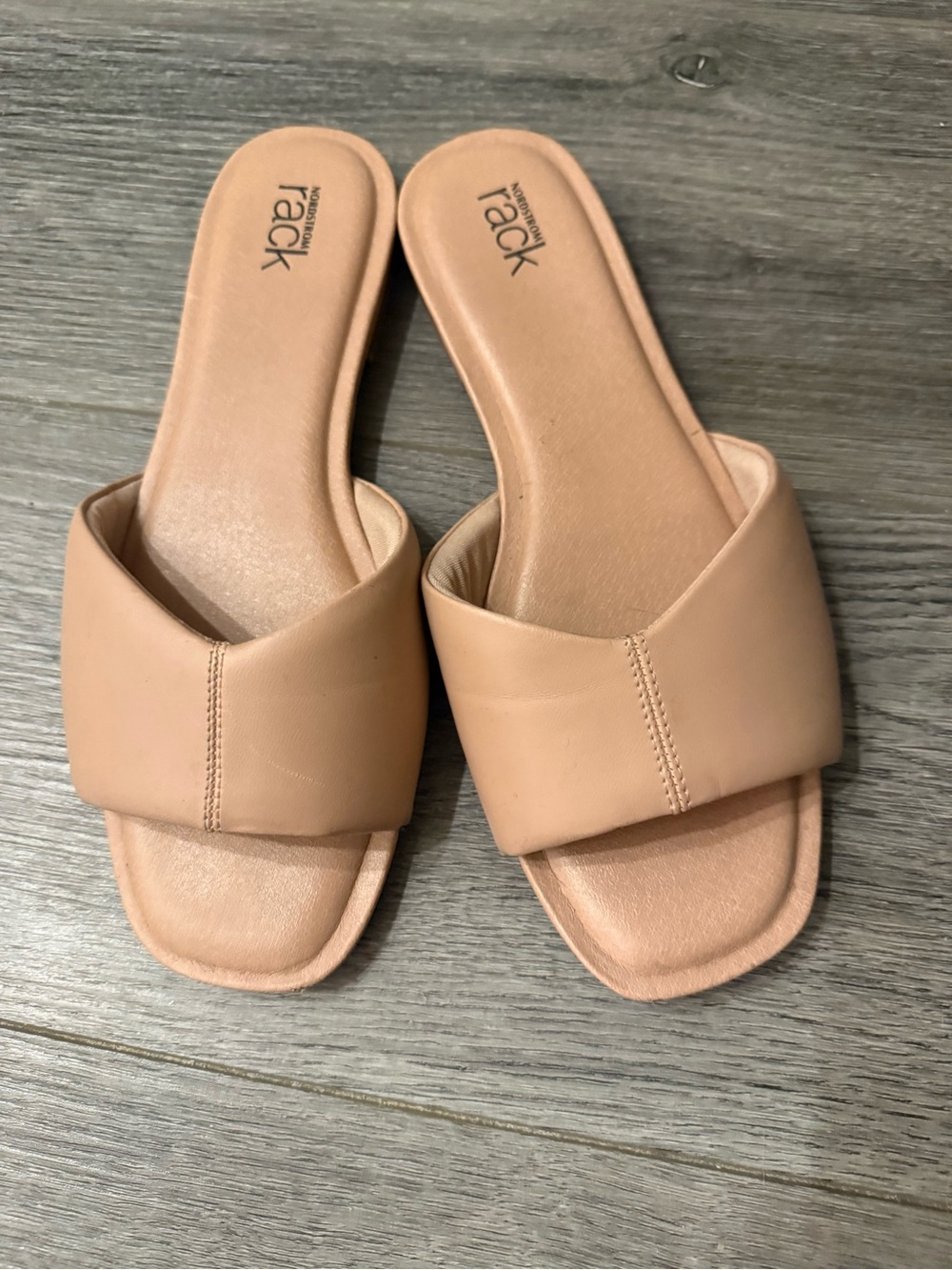 Nordstrom Rack Women's Blush Slide Sandals
